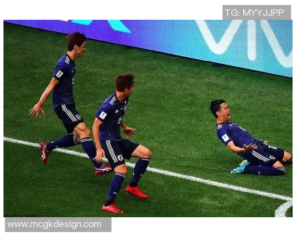 上海羽毛球队在城市联赛中以72分稳居积分榜首位，展现强劲实力